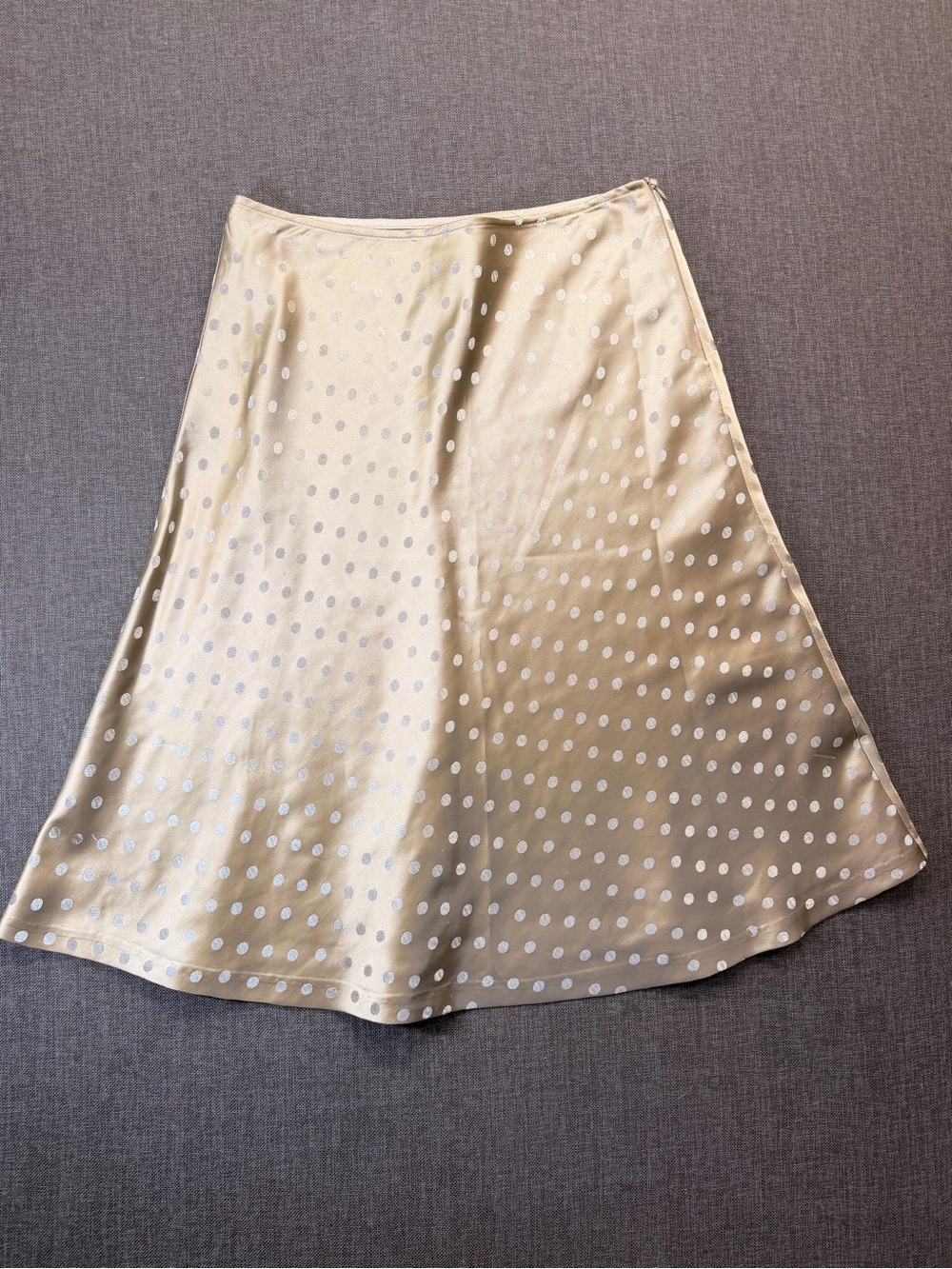 White House Black Market Beige A-Line Skirt with White Polka Dots size 6 NWT